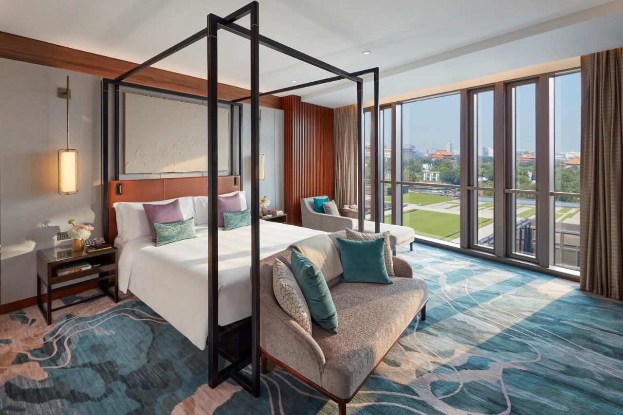 Mandarin Oriental Wangfujing, Beijing Hotel Екстериор снимка